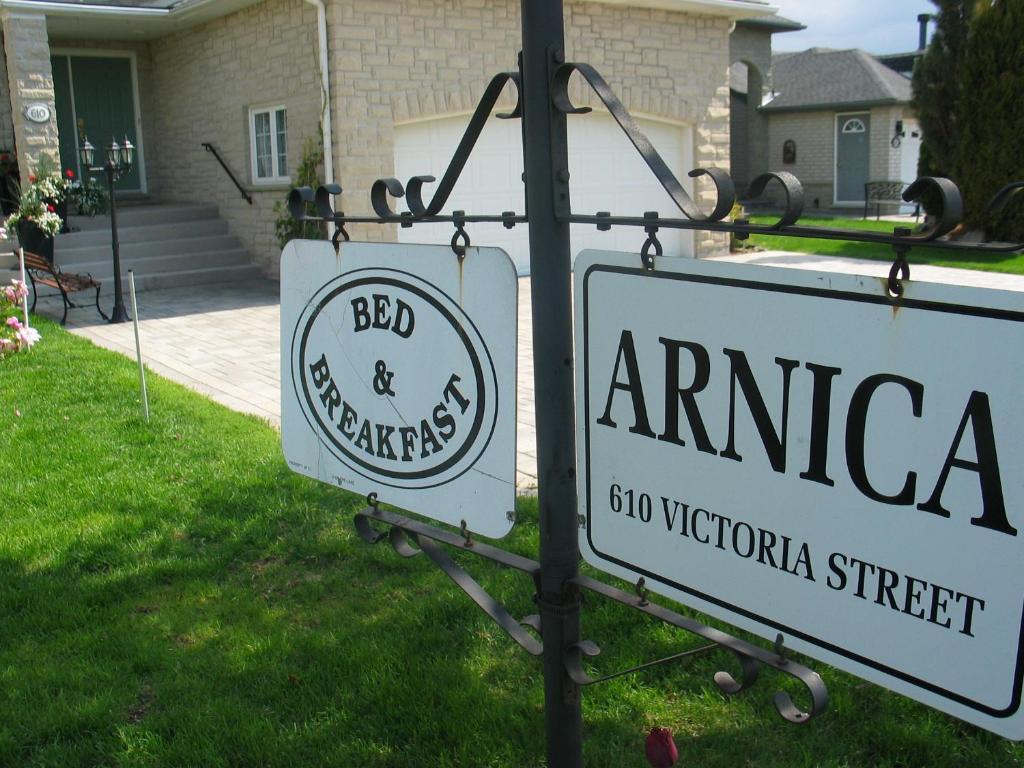 Arnica Bed & Breakfast Bed & Breakfast Niagara-on-the-Lake Bagian luar foto